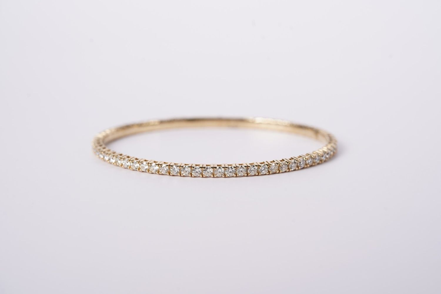 ATPT- 14KY 9.68g 4.00ctw Diamond Flex Bangle