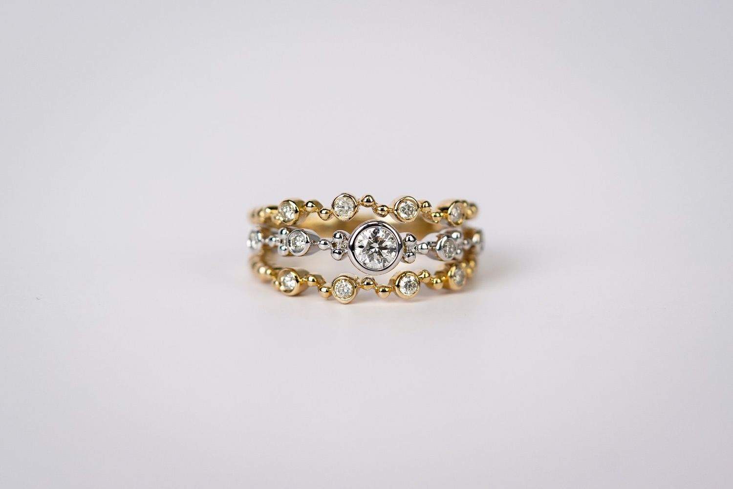 ITTX- 14KWY 5.25g .41ctw (.19ctr) Diamond Bezel Fashion Ring (size 7)