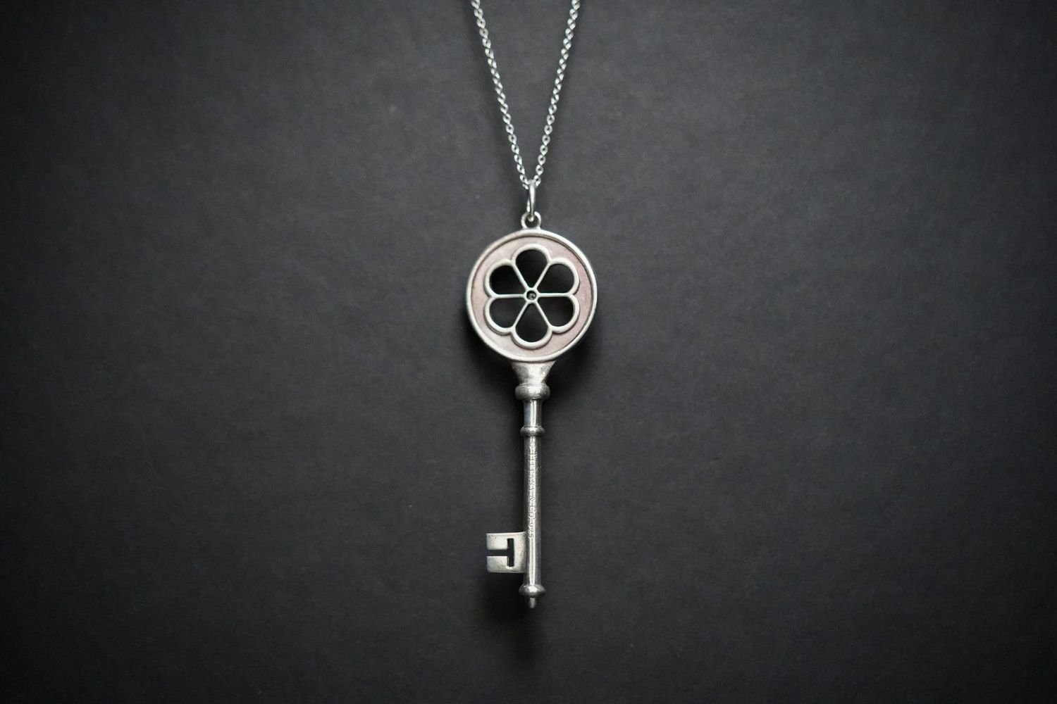 VEX- Sterling 8.36g .02ctw T&amp;CO Daisy Key Necklace 16&quot;
