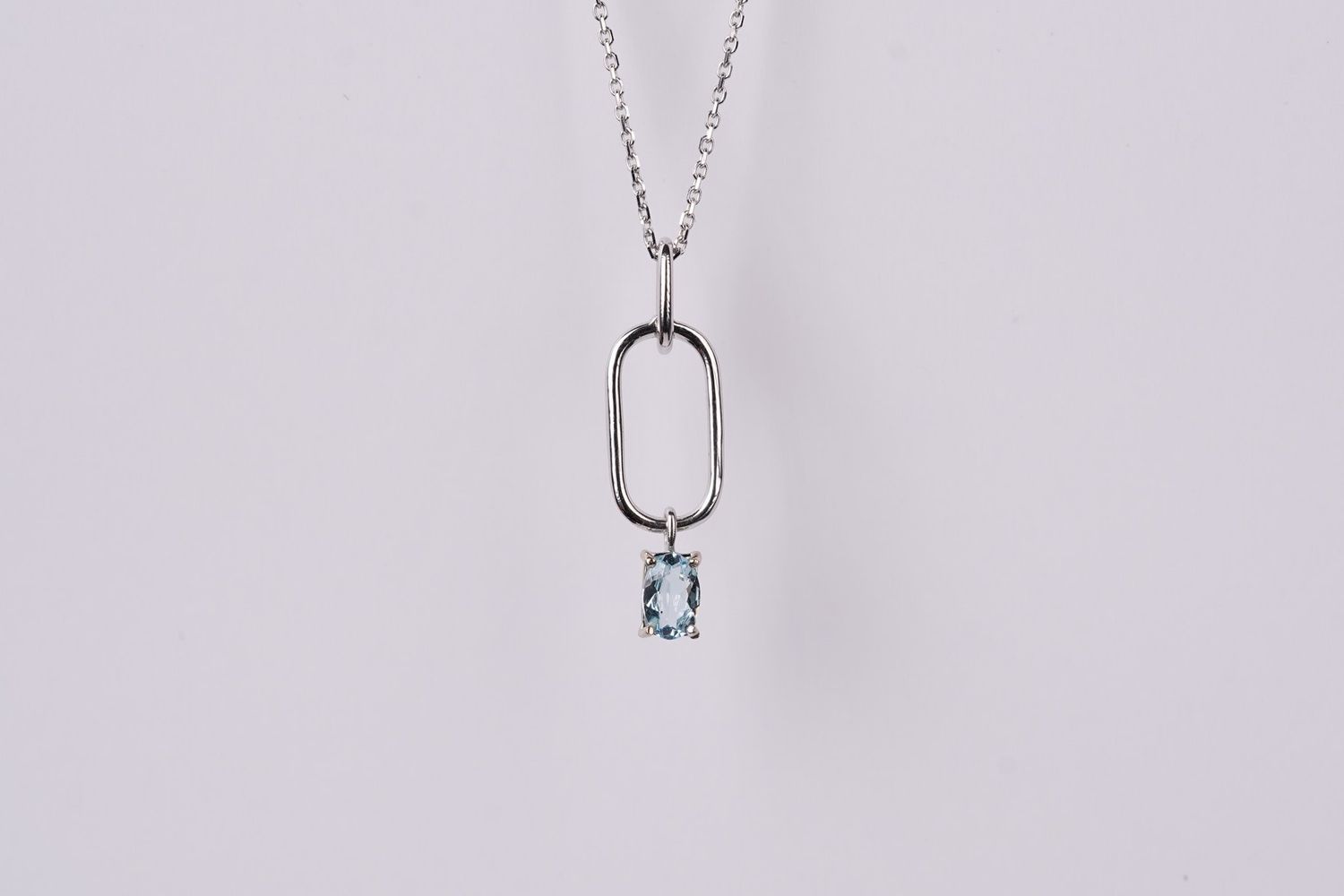 ADT- 14KW 2.78g .45ct Oval Aquamarine Paperclip Pendant 16-18&quot;