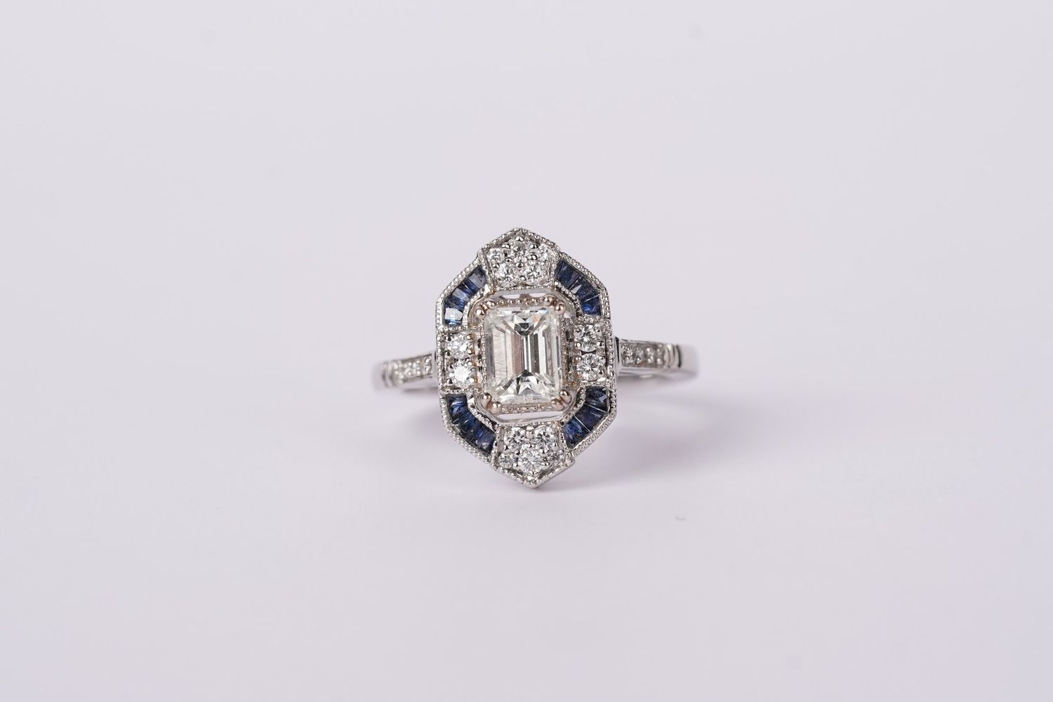 VITT- 14KW 4.45g 1.15ctw (.72ctr) I/VS1 Emerald Diamond Halo Ring (size 6.25)
