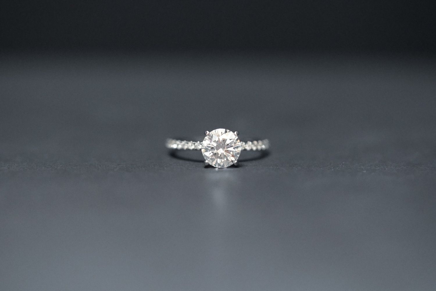 IAAEX- 18KW 2.31g 1.87ctw (1.54ctr) F/VS1 GIA Round Diamond Hidden Halo Engagement Ring (size 6.5)