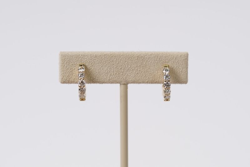 BTTX- 14KY 4.00g .73ctw Diamond Huggie Hoop Earrings