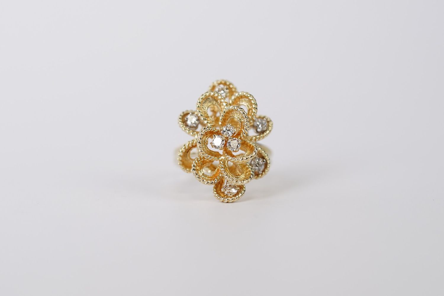 NTT- 14KY 9.18g .65ctw Diamond Vintage Estate Ring (size 7.5)