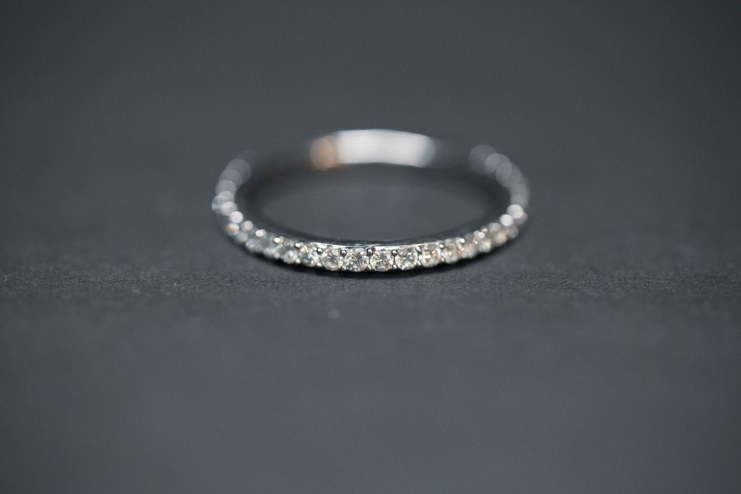 DTT- 14KW 2.1g .60ctw Diamond Shared Prong Stackable Band (size and 7)