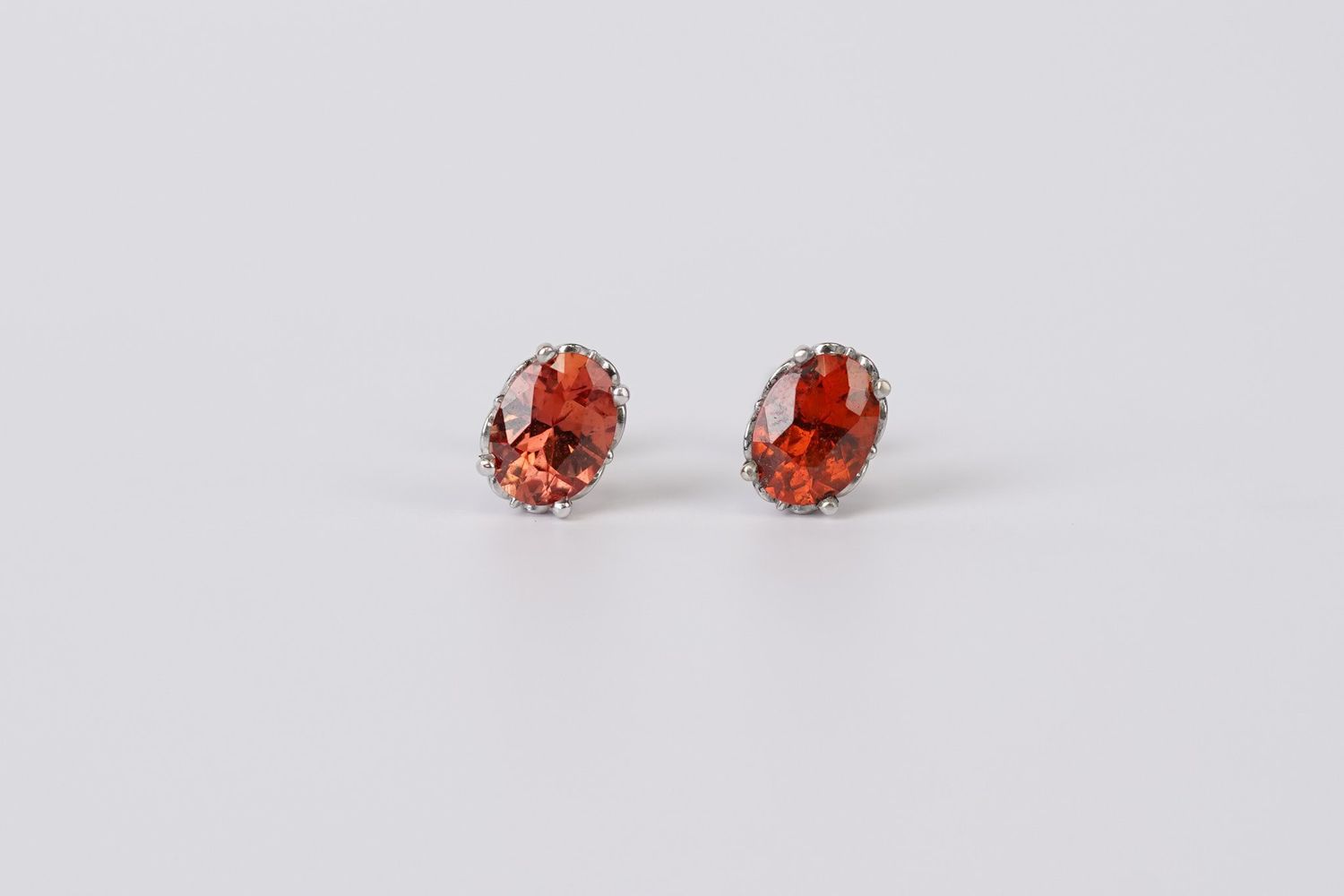 DIT- 14KW 1.55g 2.10ctw Spessartite Garnet Stud Earrings