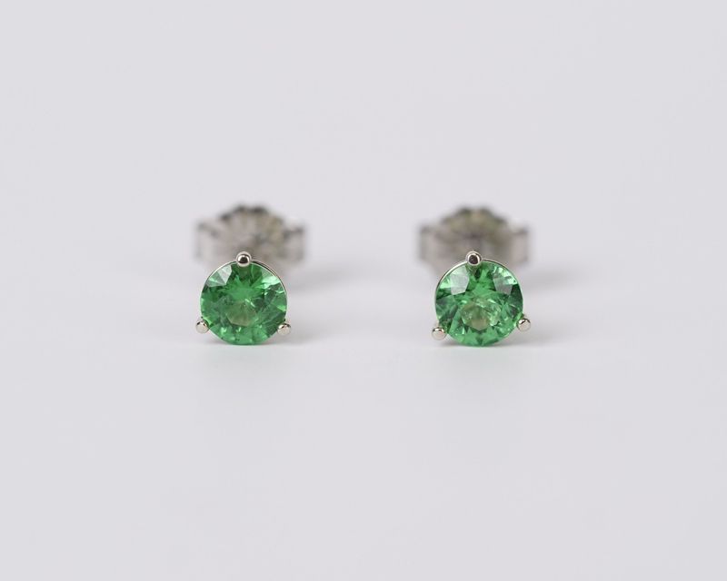 DTEX- 14KW .92ctw Tsavorite Garnet Stud Earrings