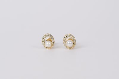 ADN- 14KY 1.80g 3mm .24ctw Diamond &amp; Pearl Halo Stud Earrings