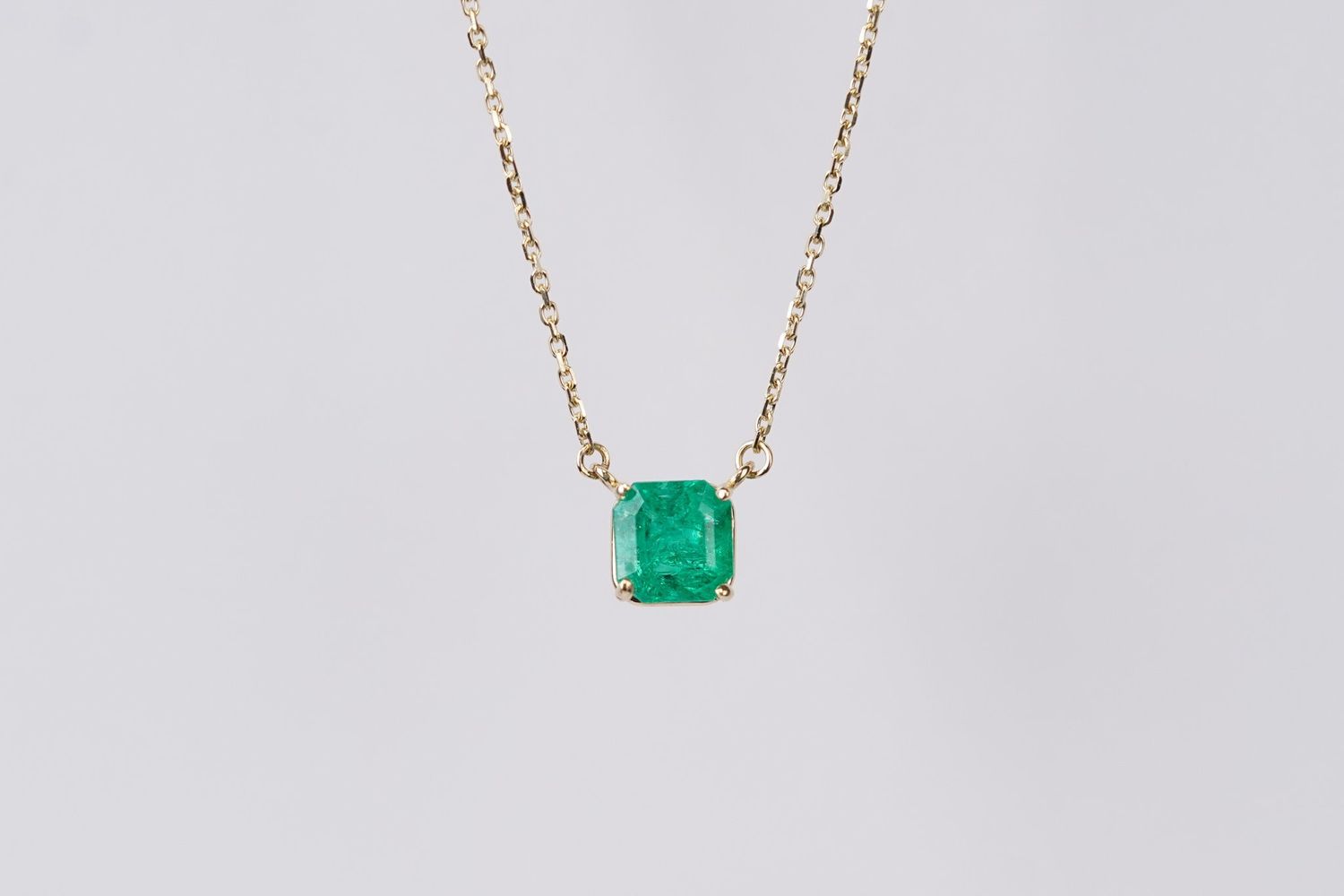 RETX- 14KY 2.33g 1.31ct Columbian Emerald Solitaire Pendant 16-18&quot;