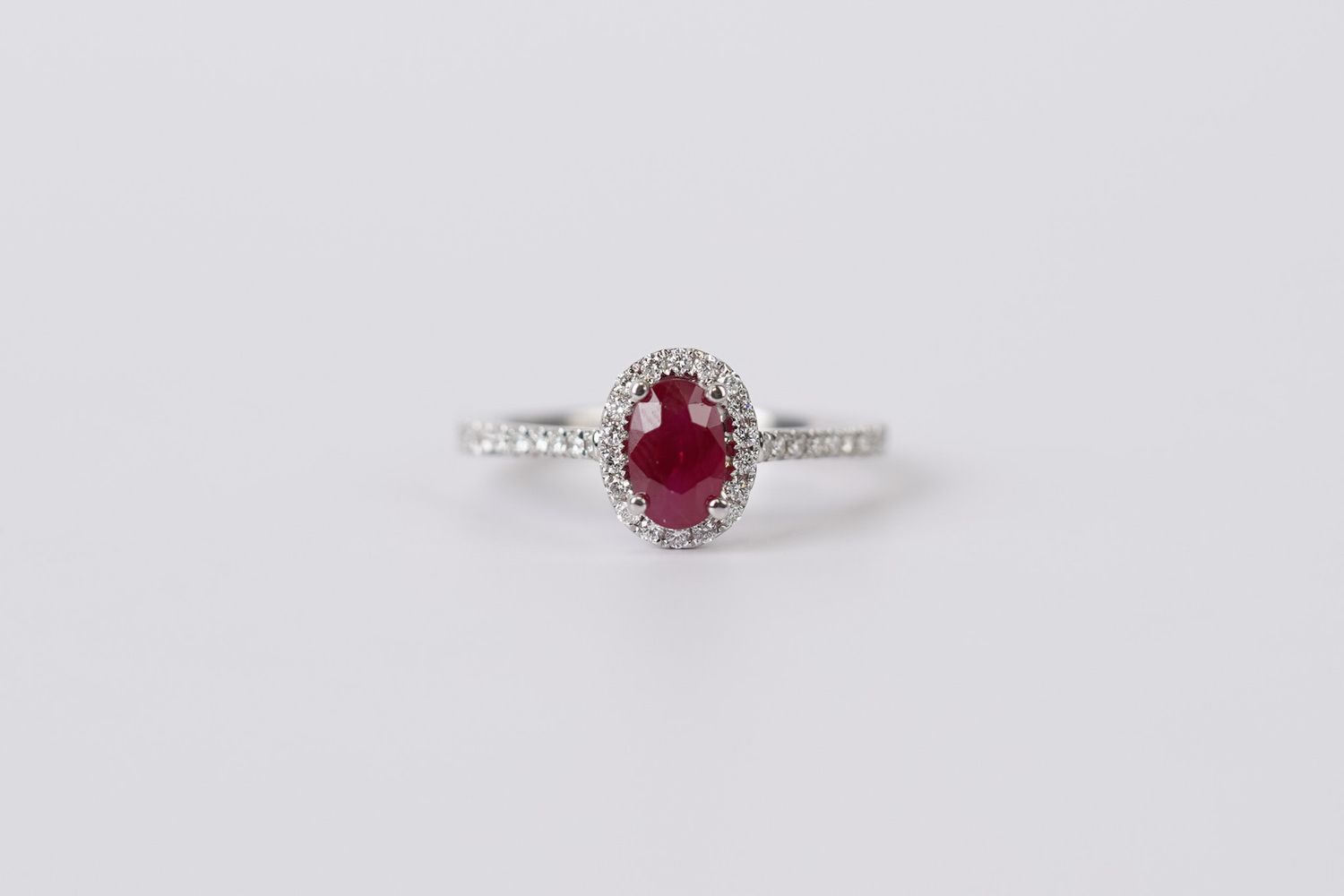 LETX- 18KW 3.18g 1.14ctw (.84ctr) Ruby &amp; Diamond Halo Fashion Ring (size 6.75)