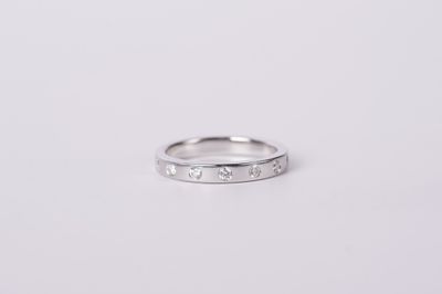EEDX- 14KW 3.16g .20ctw Diamond Burnish Set Stackable Band (size 6)