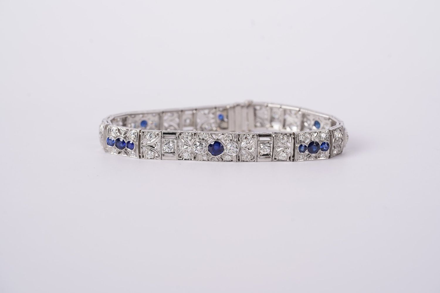 ETPTX- Platinum 30.84g 6.40ctw Sapphire &amp; Diamond Vintage Bracelet 6.75&quot;