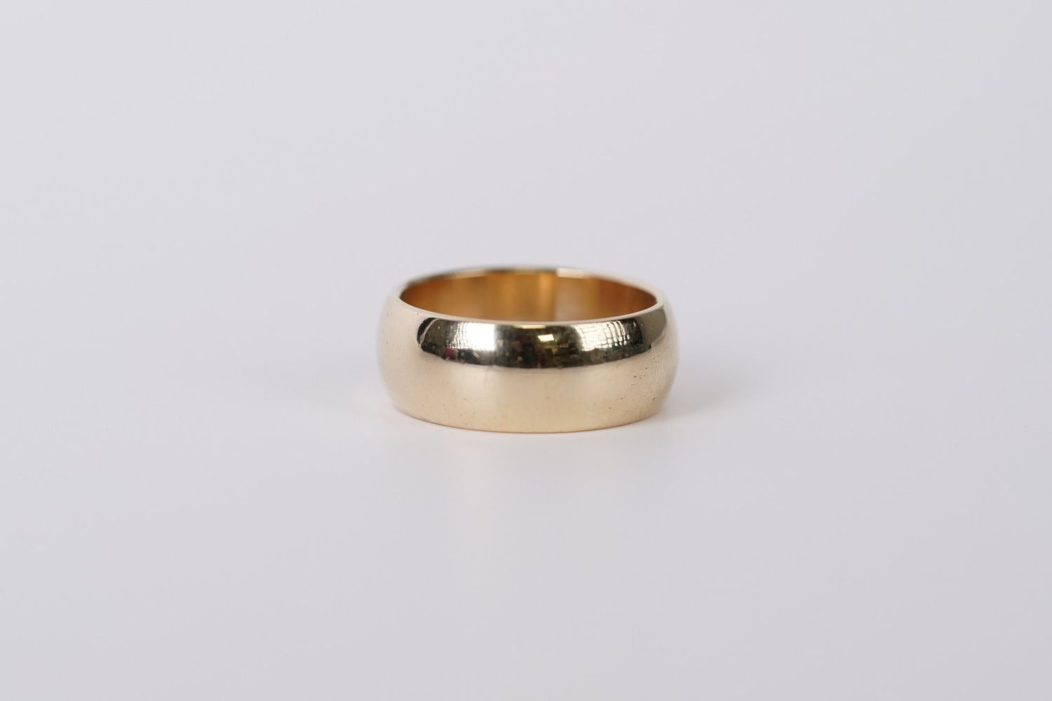 ANT- 14KY 7.00g 7.5mm Half Round Men&#39;s Wedding Band (size 6.25)