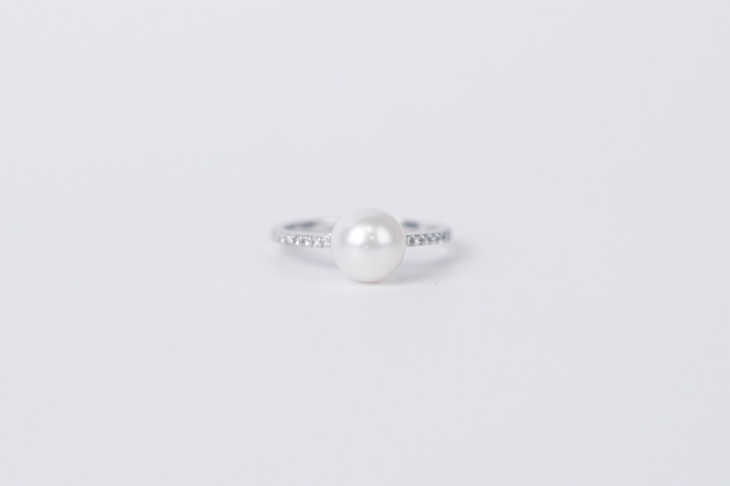 ATT- 14KW 2.60g 8mm .10ctw Diamond &amp; Pearl Fashion Ring (size 7)