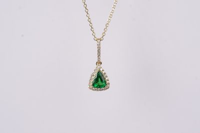 RTLX- 14KY 2.57g .73ctw (.58ctr) Tsavorite Garnet &amp; Diamond Halo Pendant 16-18&quot;