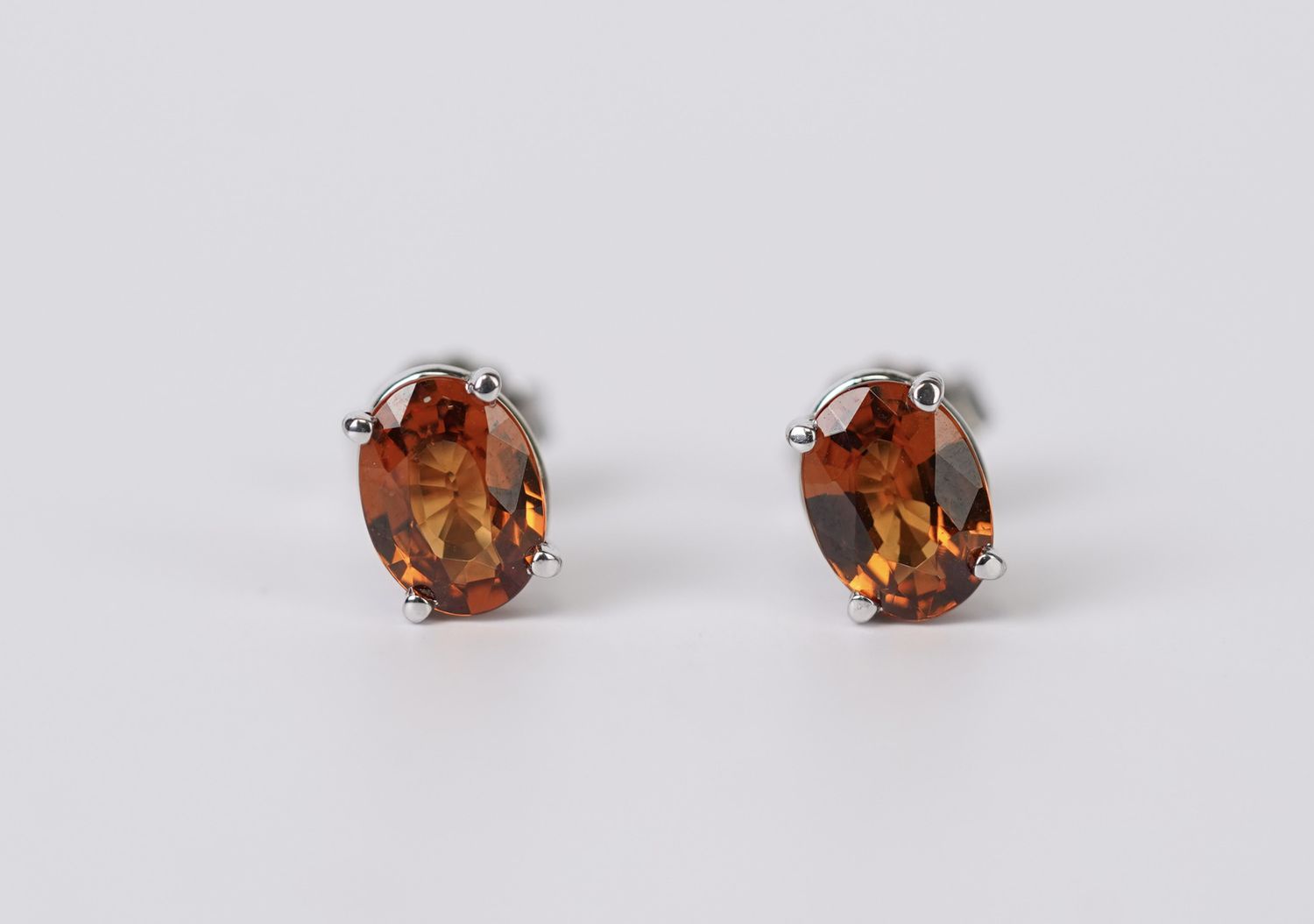 AVT- 14KW 2.18ctw Malaya Garnet Stud Earrings