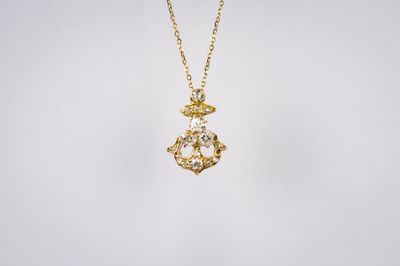 DATX- 14KY 2.70g .60ctw Diamond Victorian Pendant 18&quot;