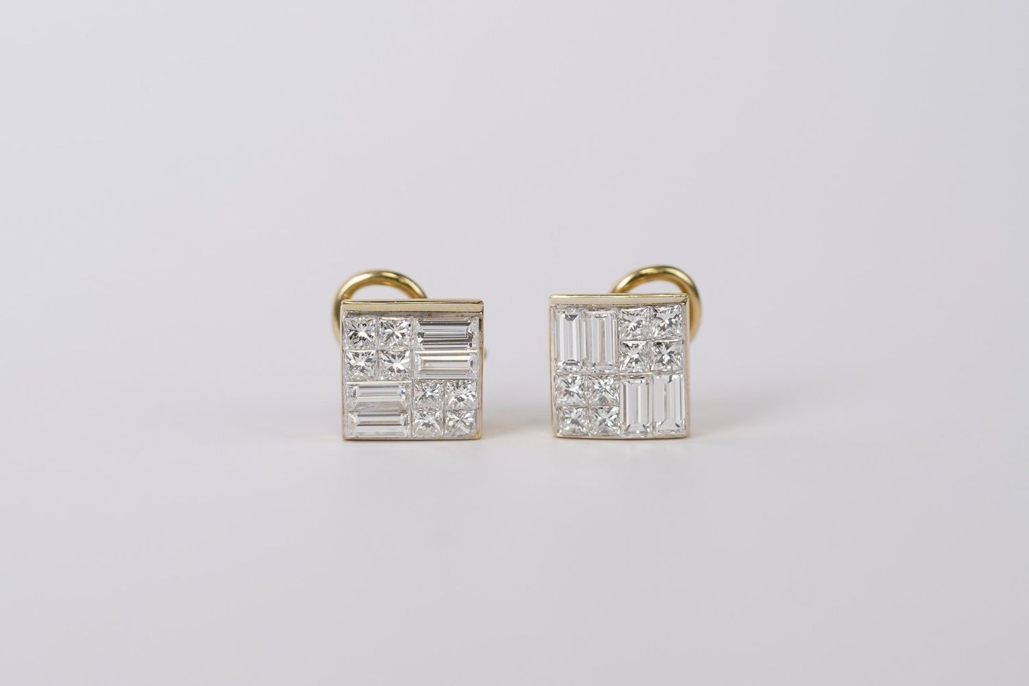 RTTX- 18KY 6.63g 2.00ctw Diamond Cluster Fashion Earrings