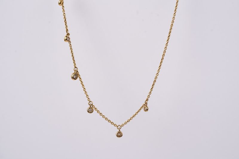AVT- 14KY 2.60g .20ctw Diamond Bezel Station Necklace 16&quot;