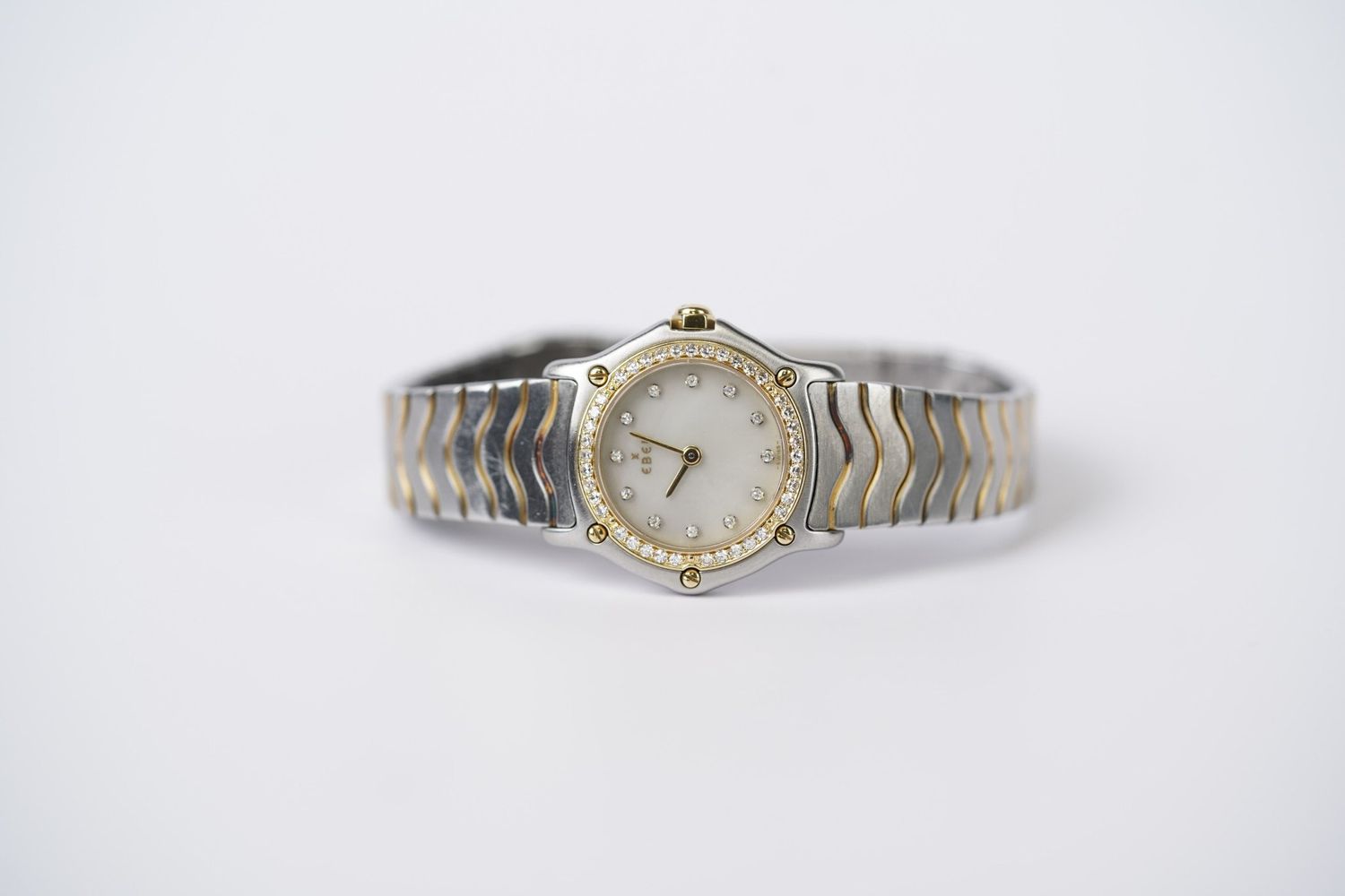 NRTX- Ladies Ebel Classic Wave Watch 24mm