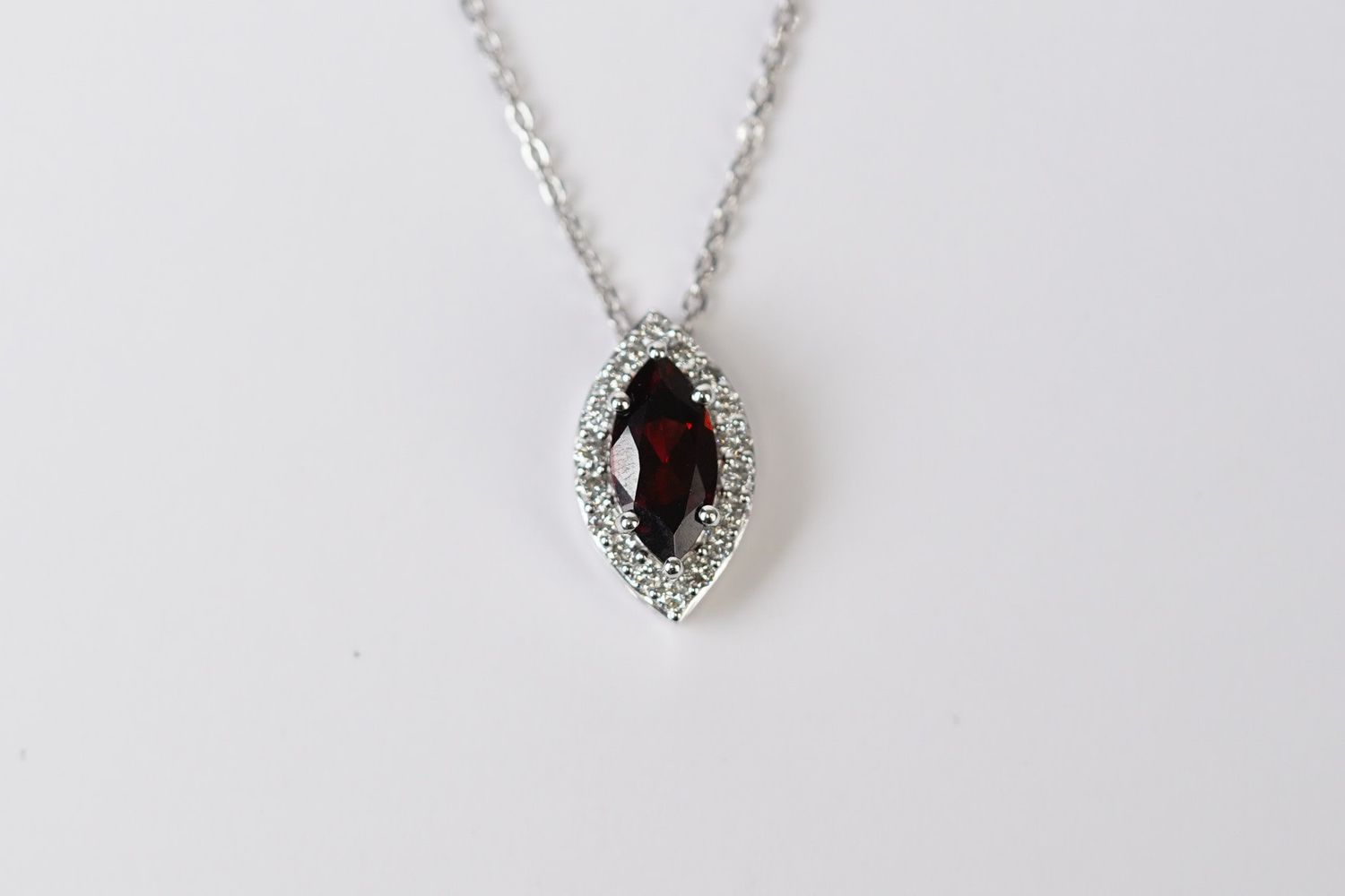 ELTX- 14KW 6.18g 3.36ctw (3.00ctr) Garnet &amp; Diamond Halo Pendant 20&quot;