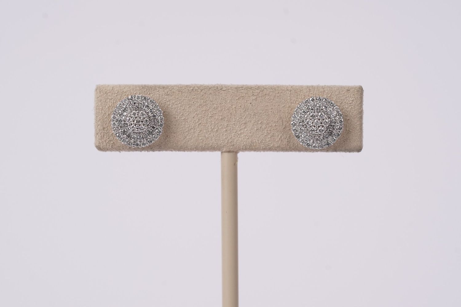 AAE- 10KW 1.64g .67ctw Diamond Cluster Earrings