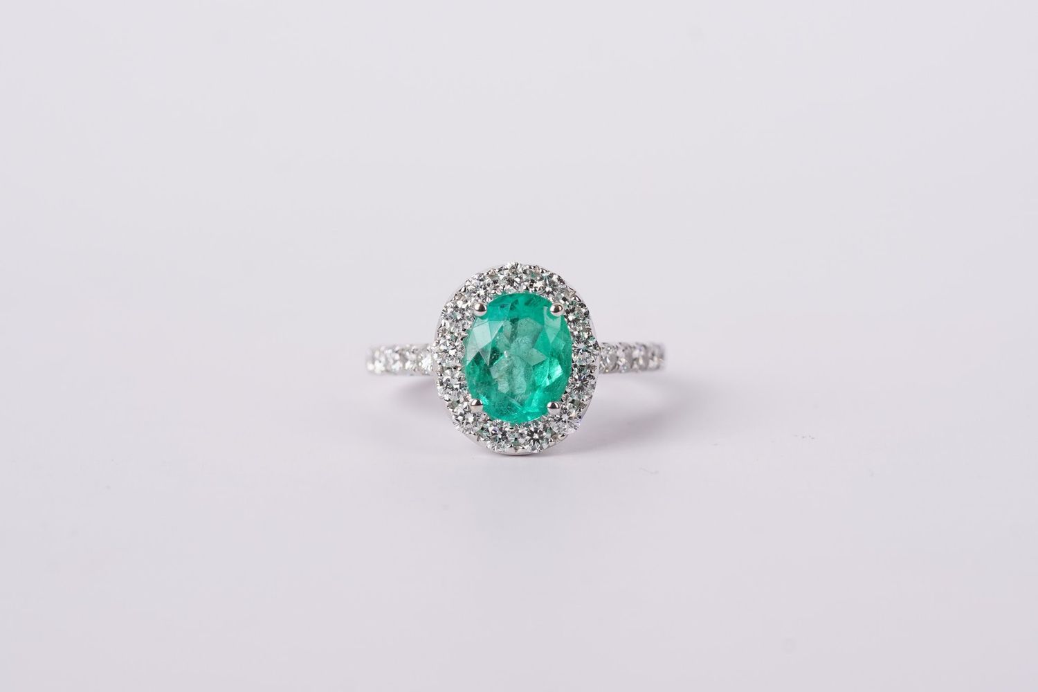 ATPT- 18KW 5.47g 2.89ctw (1.80ctr) Emerald &amp; Diamond Fashion Ring (size 7)