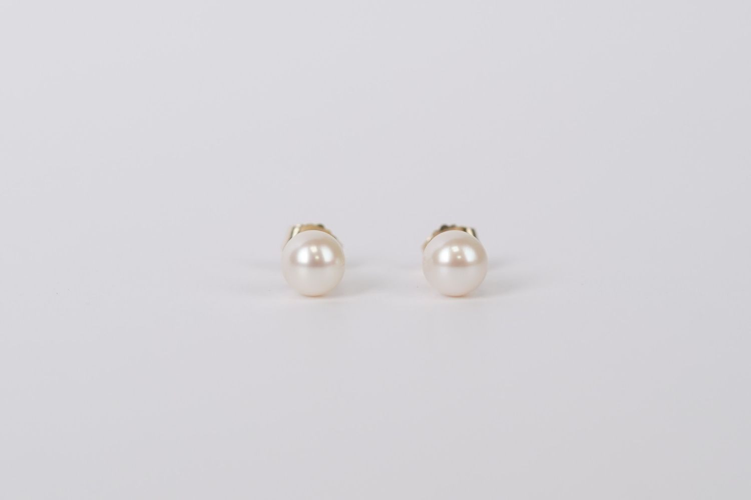 REX- 14KY 6mm Cultured Pearl Stud Earrings