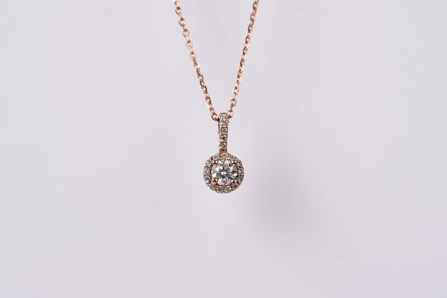 DETX- 14KR 2.41g .50ctw (.40ctr) G/SI1 Diamond Halo Pendant 18&quot;