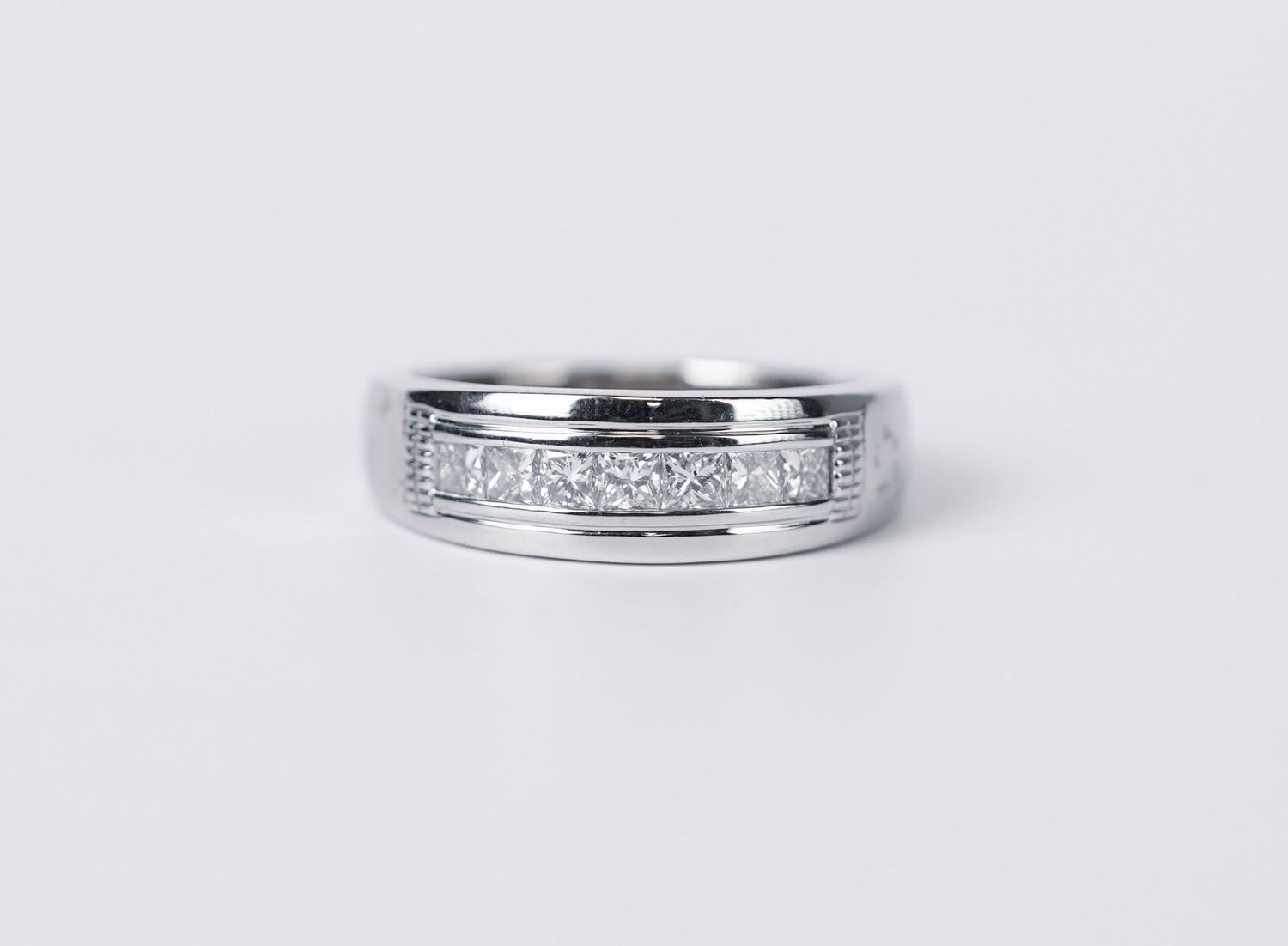 RTTX- 14KW 6.23g 1.00ctw Diamond Men&#39;s Wedding Band (size 9)