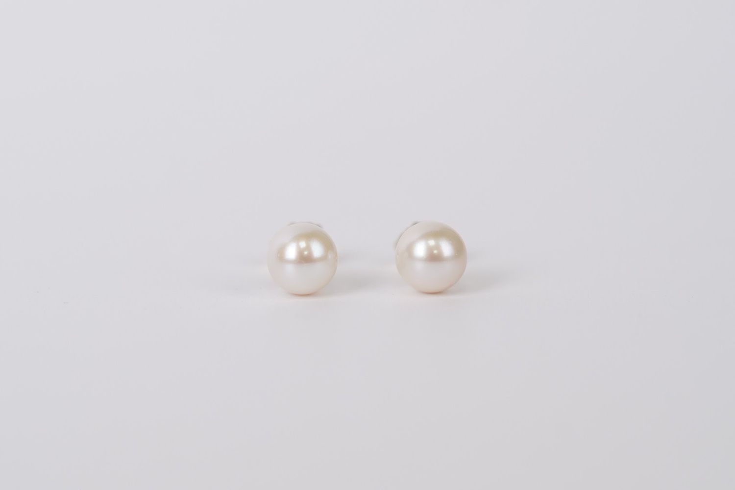 RLX- 14KY 7mm Cultured Pearl Stud Earrings