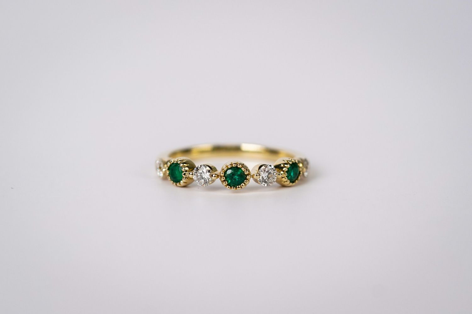 DIIX- 14KY 2.83g .76ctw Emerald &amp; Diamond Stackable Band (size 7.5)
