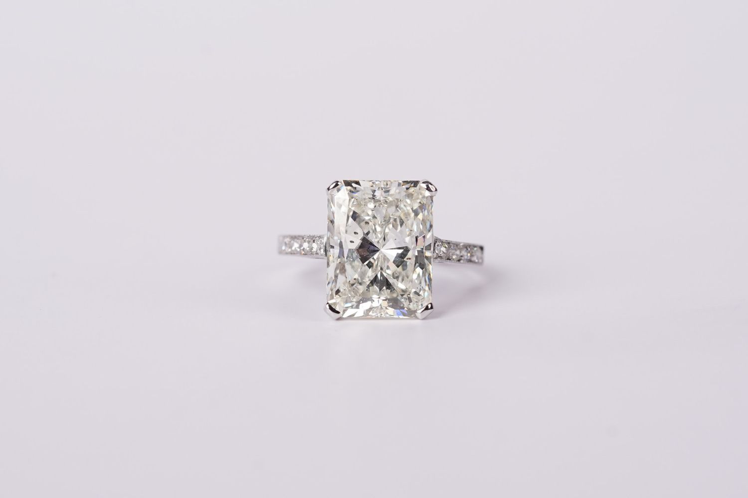 EVTPT- Platinum 3.87g 5.60ctw (5.40ctr) K/SI2 GIA Radiant Diamond Vintage Ring (size 5.5)