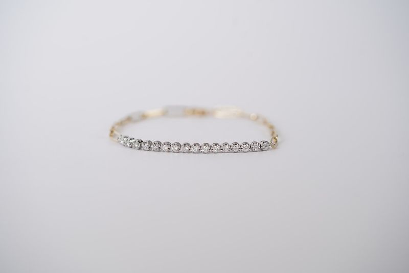 RETX- 14KWY 4.28g .50ctw Diamond Fashion Paperclip Bracelet 7&quot;
