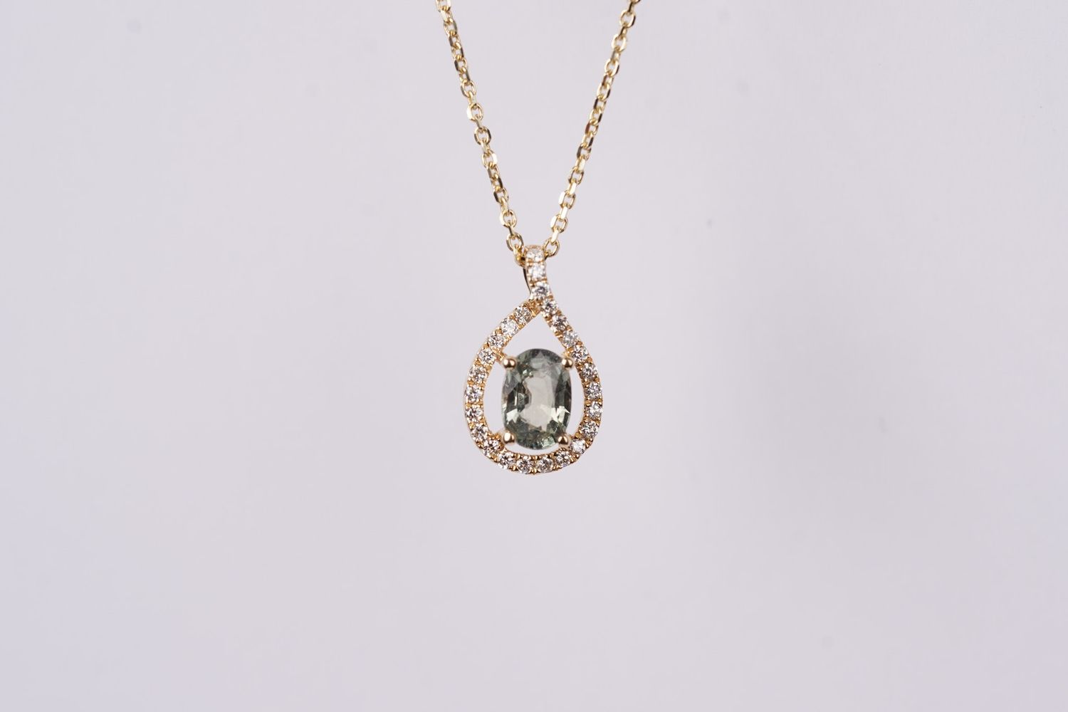 EIAX- 14KY 2.69g .87ctw (.72ctr) Alexandrite &amp; Diamond Halo Pendant 16-18&quot;