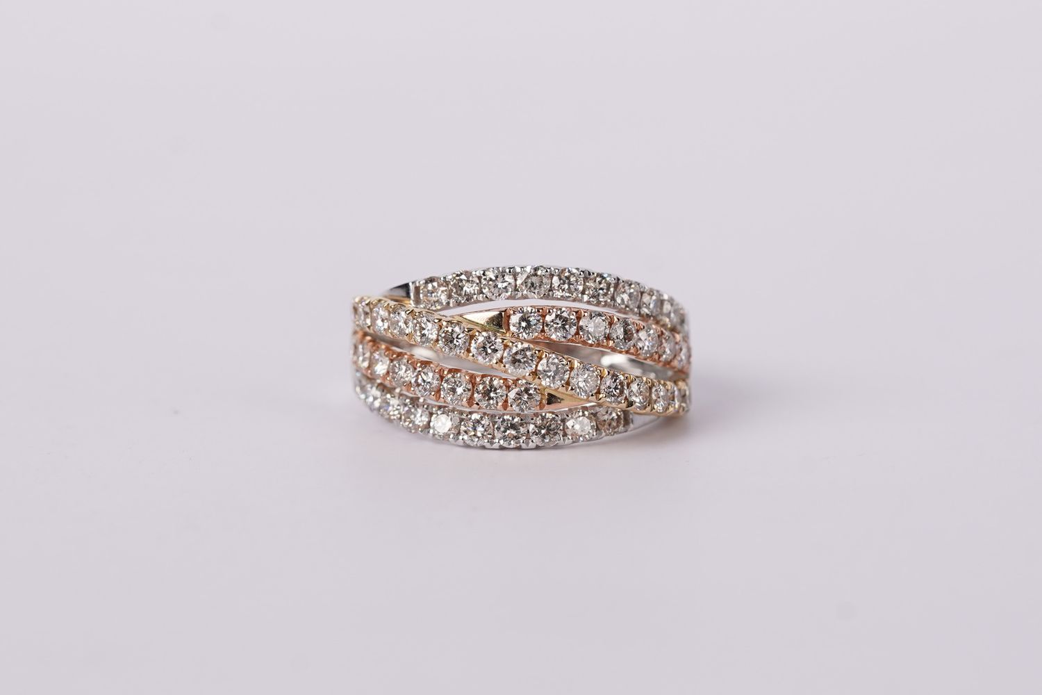 VTPT- 14KWYR 5.51g 1.88ctw Diamond Tri-Tone Crossover Fashion Ring (size 7)