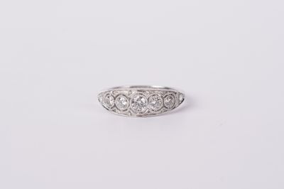 DBBX-14KW 2.80g .50ctw Diamond Vintage Inspired Band (size 7)