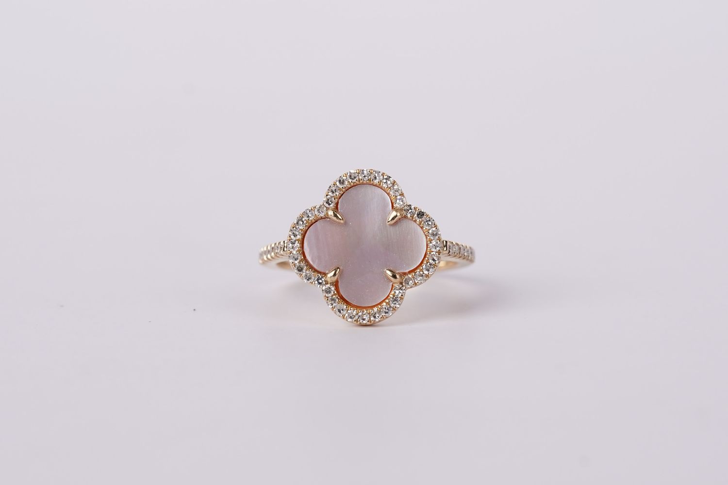 NLL- 14KY 3.68g .31ctw 1.52 Mother of Pearl Fashion Ring (size 7)