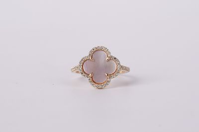NLL- 14KY 3.68g .31ctw 1.52 Mother of Pearl Fashion Ring (size 7)