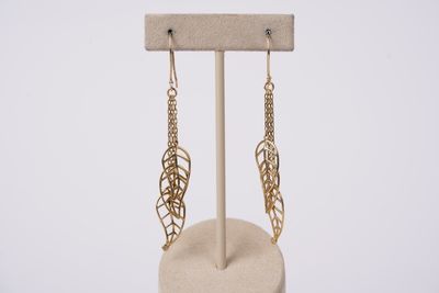 AET- 14KY 3.88g Gold Leaf Dangle Earrings