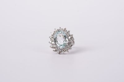 14KW 8.4g 6.00ctw (5.50ctr) Aquamarine &amp; Diamond Halo Ring (size 6.5)