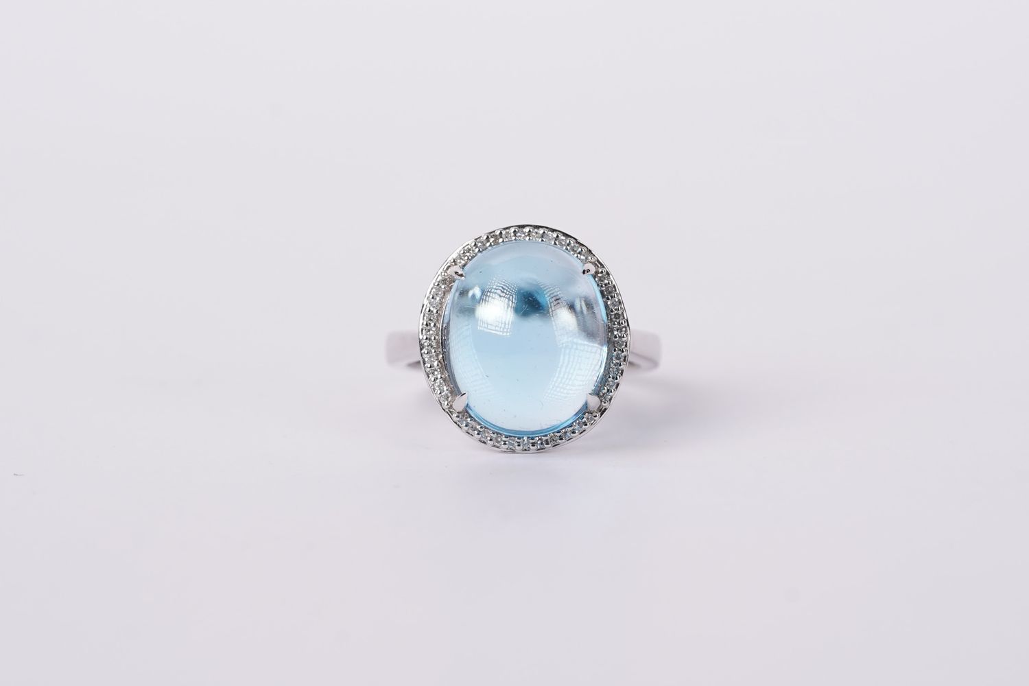 14KW 5.20g 8.04ctw (7.90ctr) Topaz &amp; Diamond Halo Ring (size 7.25)