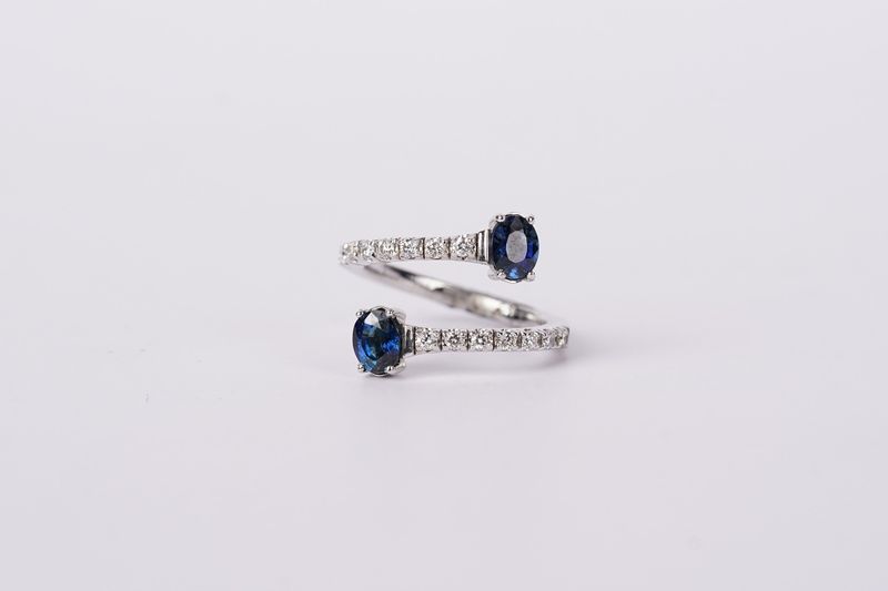 AID-14KW 2.7g 1.36ctw Sapphire &amp; Diamond Bypass Ring (size 7)
