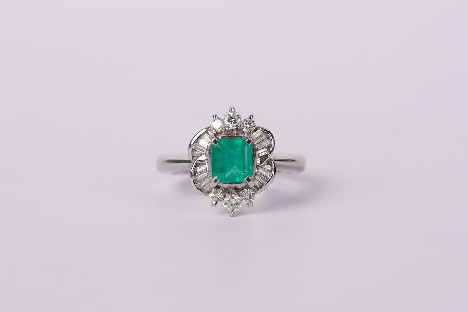 RLTX- Platinum 6.76g 1.22ctw (.81ctr) Emerald &amp; Diamond Antique Ring (size 6)