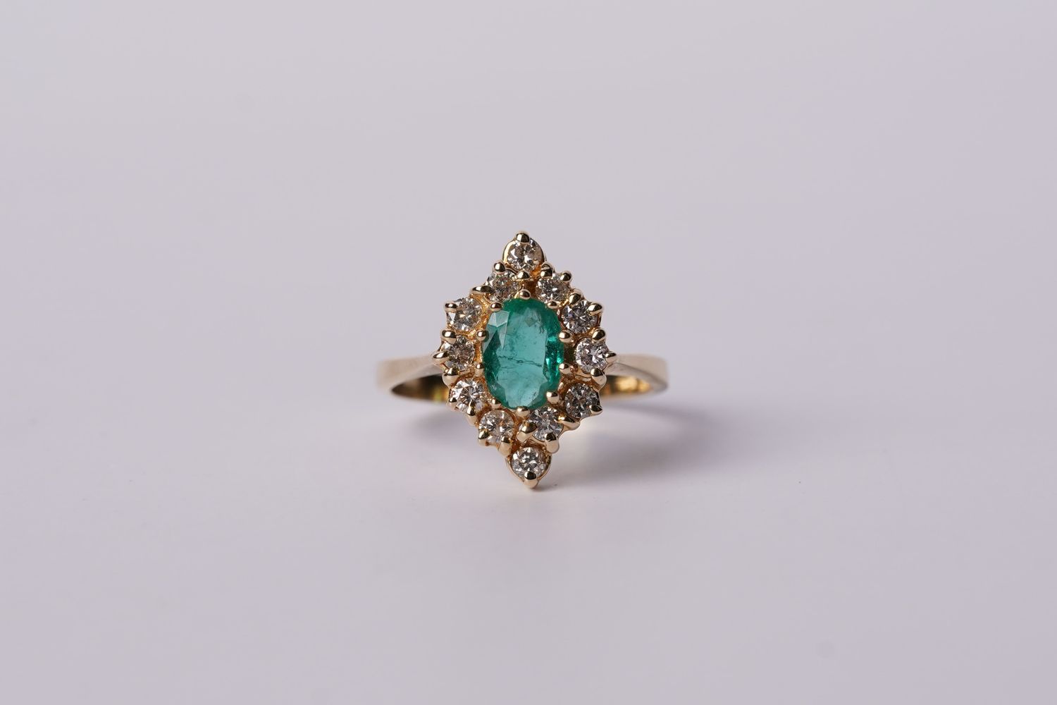 DITX-14KY 3.5g 1.12ctw (.62ctr) Emerald &amp; Diamond Estate Ring (size 7)
