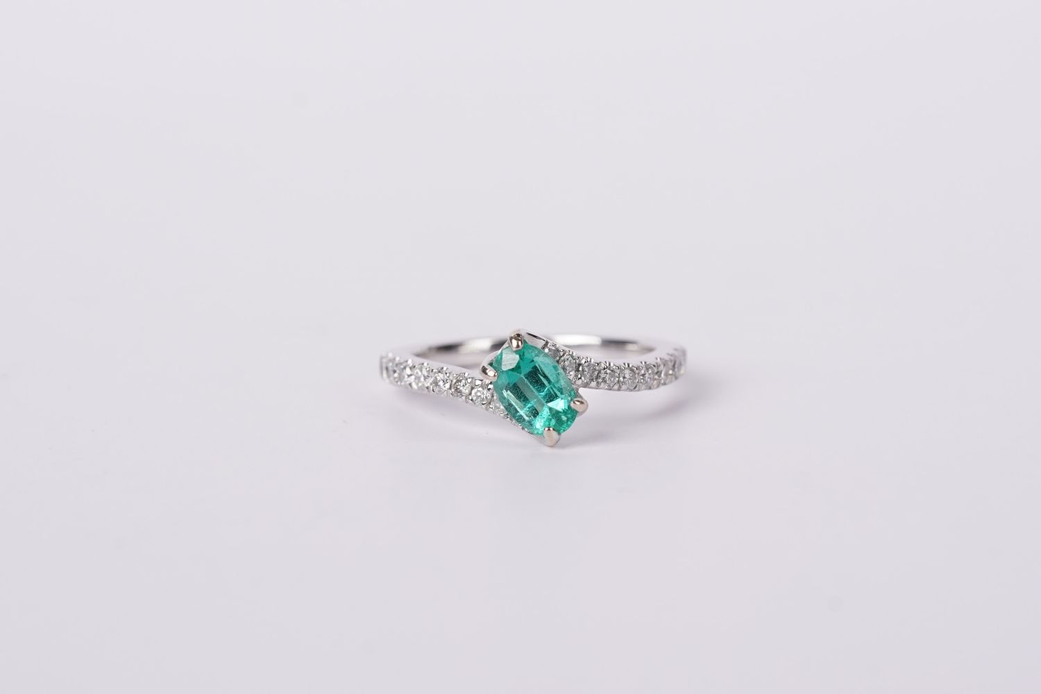 BBTX-14KW 3.6g 1.15ctw (.75ctr) Emerald &amp; Diamond Fashion Ring (size 7)