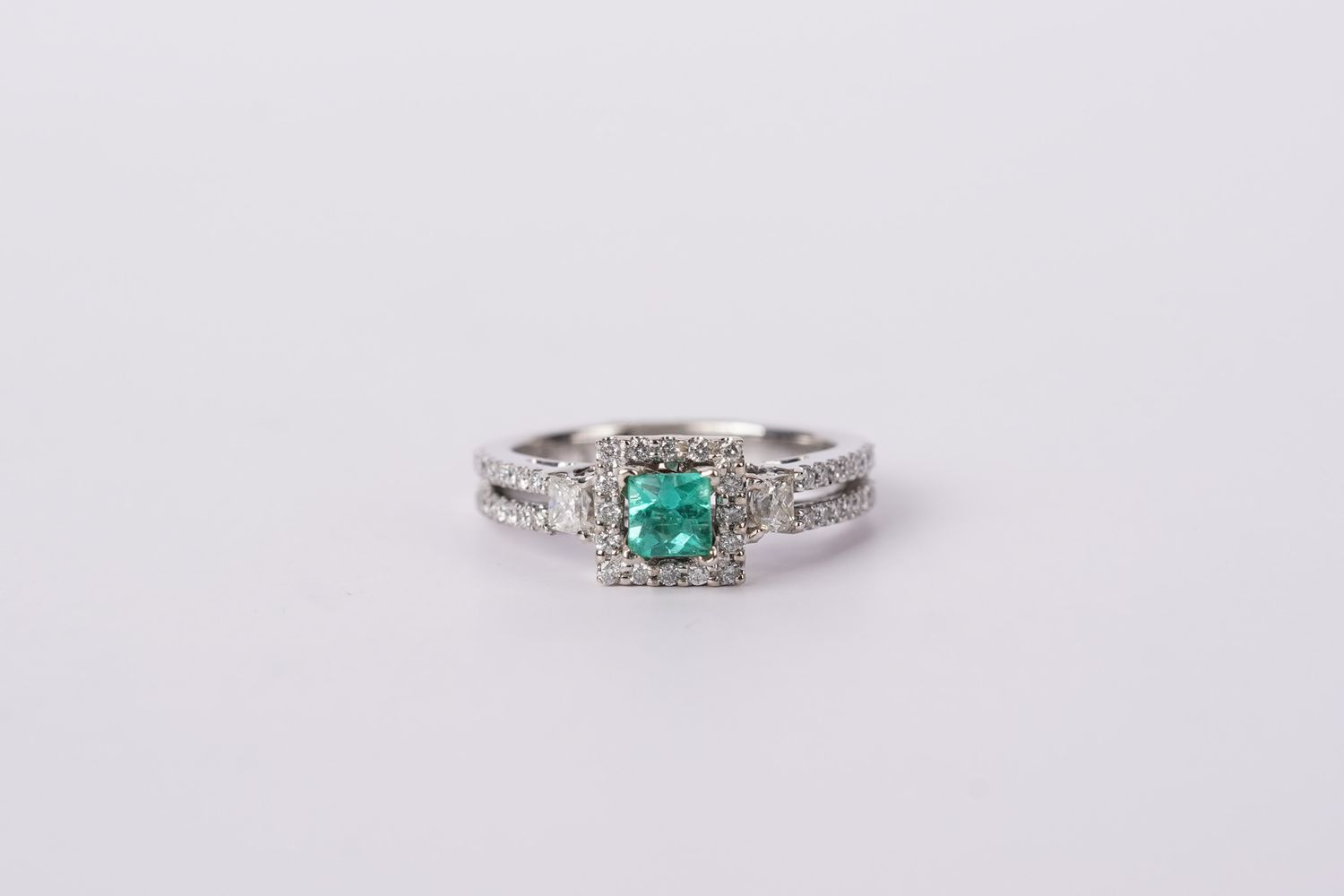 14KW 4.7g 1.50ctw (.85ctr) Emerald &amp; Diamond Halo Ring (size 7)