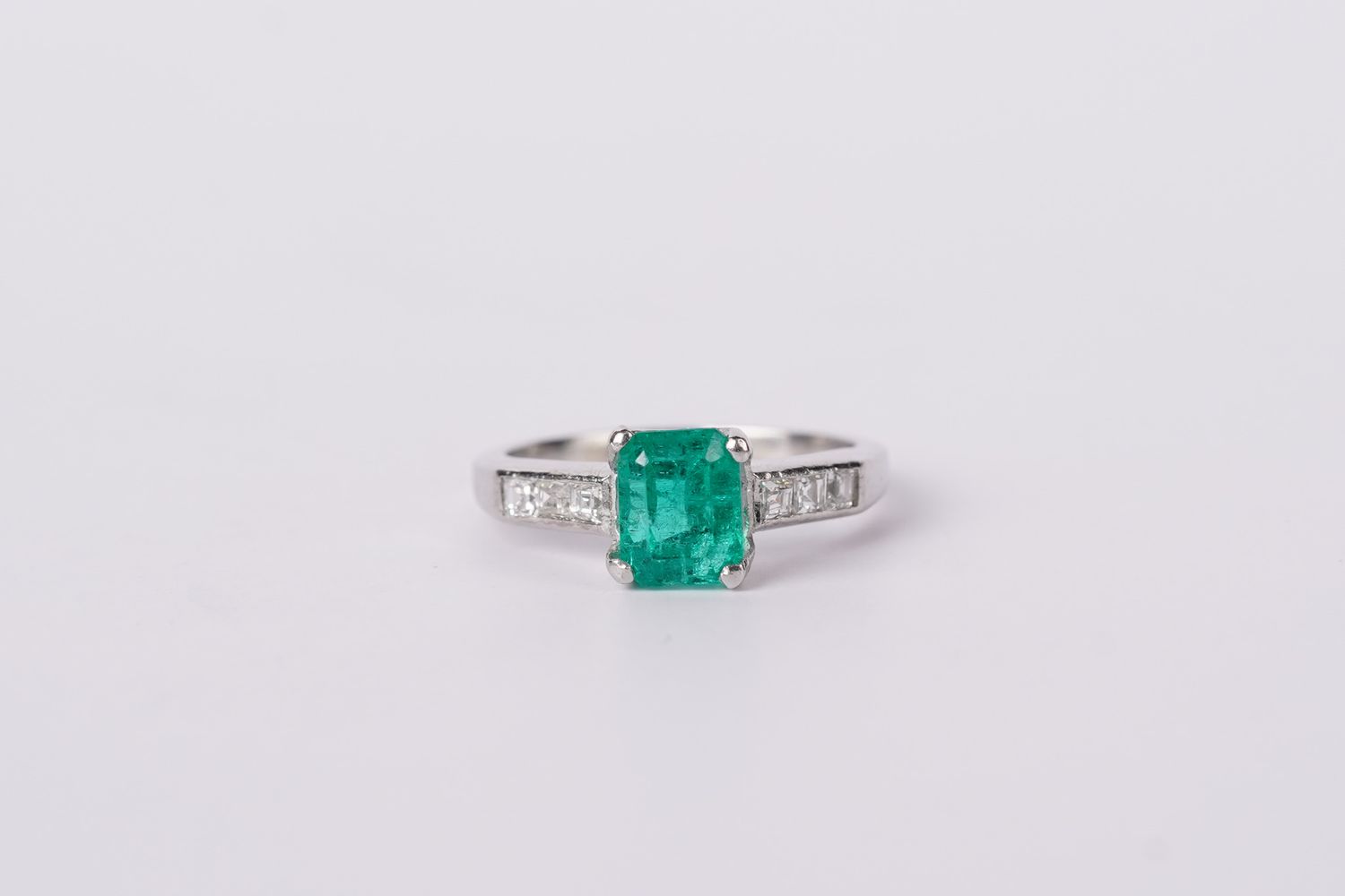 VVTT- Platinum 3.64g 1.46ctw (1.10ctr) Emerald &amp; Diamond Antique Ring (size 4.5)