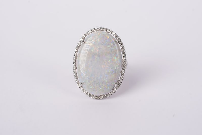 VIET-14KW 9.7g 11.73ctw (10.48ctr) Opal &amp; Diamond Halo Fashion Ring (size 6.5)