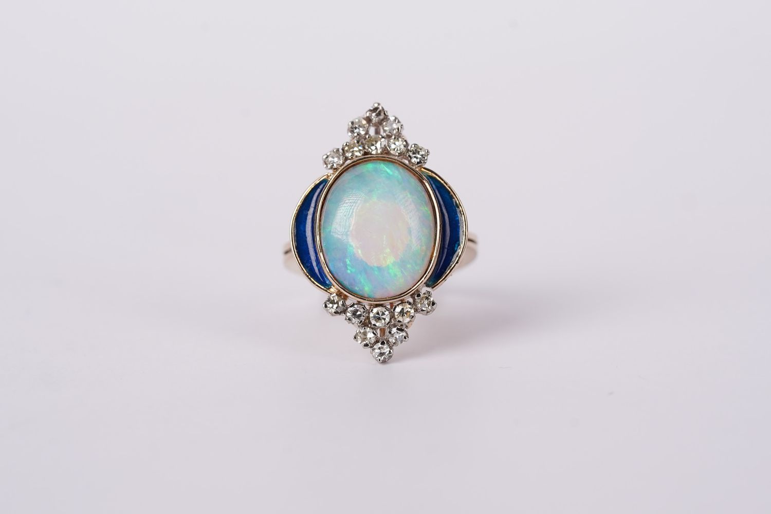 VDTT- 18KY 7.01g 3.5ctw (3.00ctr) Opal &amp; Diamond Vintage Ring (size 6)